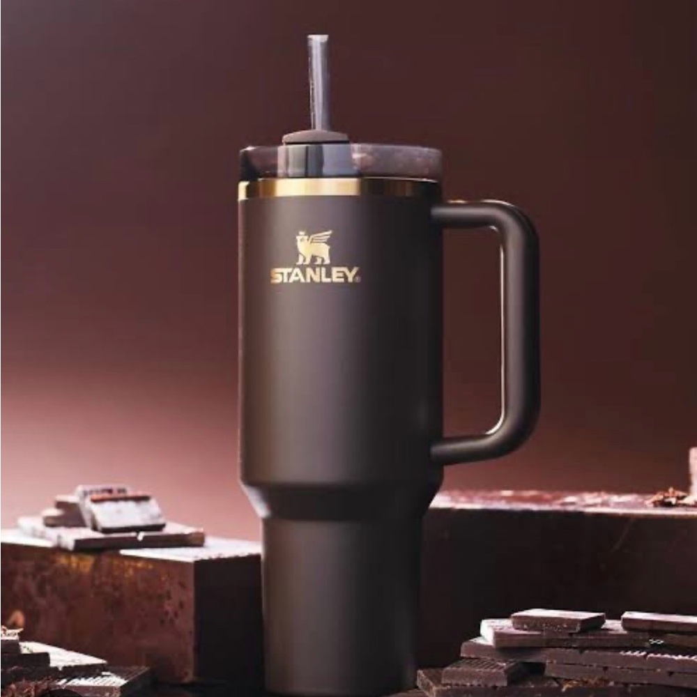 STANLEY CHOCOLATE GOLD Quencher H2O Tumbler Cup 40 oz Limited Edition